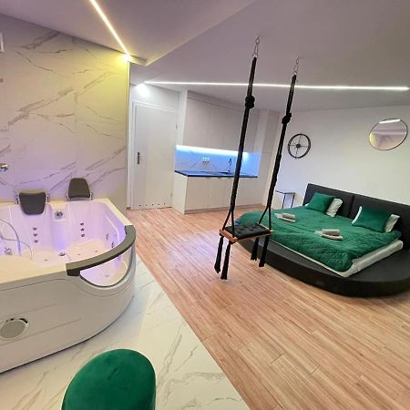 Yourapart Jacuzzi Przy Zamku Krolewskim Varşova Dış mekan fotoğraf